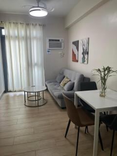 Gentry Manor Family suite Parking,WIFI near OKADA Airport&MOA 12B - 9