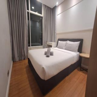 Sky suites klcc by Elham - Kuala Lumpur - 8