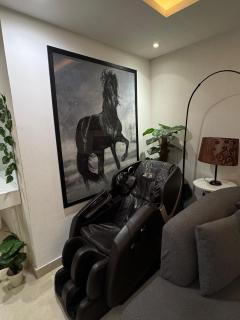 Luxurious & Spacious Apartments In GoldCrest Lahore By SHR - Lahore - 1