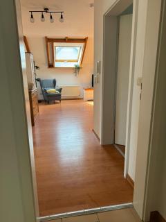 Dachgeschoss Wohnung mit Blick ins Grüne - Taunusstein - 8