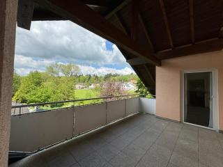 Dachgeschoss Wohnung mit Blick ins Grüne - Taunusstein - 1