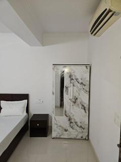 Star Apartment - New Delhi - 4