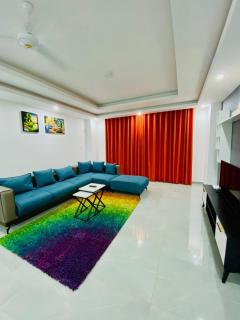 Modern 3 bedroom Apartment-2 Min Walk To The Beach - Mombasa - 2
