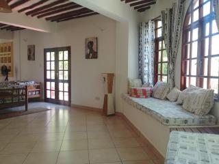 3 Bed Family Home, Private Pool in Diani - Praia de Diani - 5