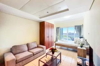 Chill Studio with Balcony and Pool View - 3