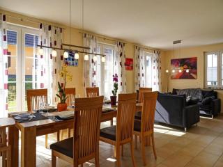 Holiday House Nightingale, Glowe - Glowe - 5