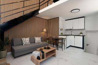 Stylish Koukaki Ground Escape - Athen - 0