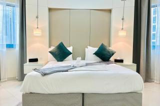Vserve - 1 BR Iconic Burj Khalifa full view - Dubai - 5