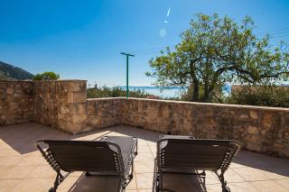 Dubas Studio Apartment - 8