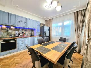 Luxury and Comfortable Central Apartment with Parking - Boergas - 0