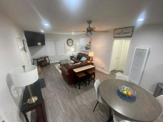 BonVoyage-Sleep&Sail Overnight Stays-Sleeps 6-8 - Long Beach - 8