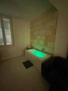 Studio ultra centre libourne - jacuzzi & vidéoprojecteur - Libourne - 2