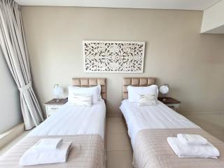 SUNRISE HOMES - 2 BR with Panoramic Views next to JBR Beach - Dubai - 4