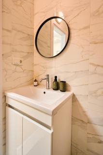 Modern Elegance Apartment - Chişinău - 4