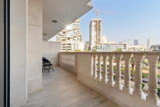 FIRST CLASS 1BR Spacious Comfort Awaits - 1