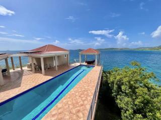 Cottage at Oceanfront Villa with Pool - - 8