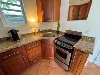 Cottage at Oceanfront Villa with Pool - - 3