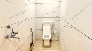 UJN LUXURY Hotel W-Star ujjain, Near Mahakaleshwar Jyotirlinga Temple & Railway station, Air Conditioned rooms,wifi And Parking Available ,BEST HOTEL IN UJJAIN - Ujjain - 2