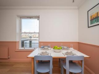 Riverside London apartment SE16 -private parking Pass the Keys - Londra - 7