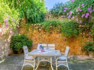 Historical House in Mallorca Up To 8 Guests - 3