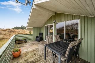 Cozy Holiday Home With A Large Enclosed Terrace, - Hvide Sande - 9