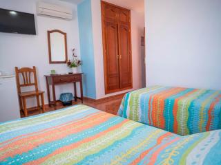 Habitacion con Aire y Terraza en el centro - Conil de la Frontera - 5