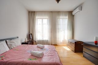 Sofa & Boba's Apartment - Tiflis - 1