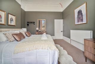 Sophisticated Apartment with Clifton Views - Bristol - 4