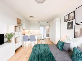 REAL Living by REFA Balcony Retreat 91 - Praga - 8