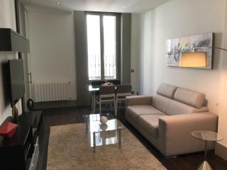 Victor Hugo 4 dcha 2E by Forever Rentals - 1