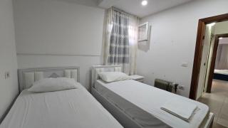 Tirent Apartment-Cozy 2-Bedroom Stay in Don Bosko - Tirana - 3