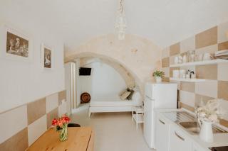 Palazzo Pezzolla by MONHOLIDAY - Monopoli - 8