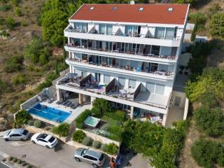 Villa Jolara With Heated Pool - Deluxe Suite 8 - Mimice - 5