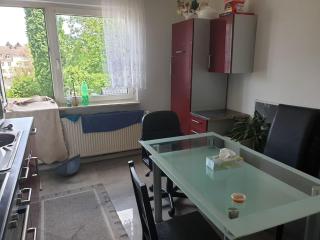 Charming Gelsenkirchen Apartment with Central Heating - Gelsenkirchen - 5
