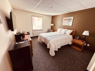 Red Rock Hotel & Suites - Hibbing - 3
