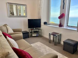 Combe Hill Flat - Parking & Seaview - Ilfracombe - 0