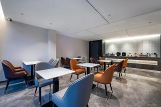 World Smart Hotel Jinan CBD Huaxianchang Road Branch - Jinan - 4