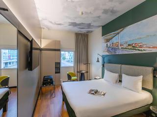 Hotel Ibis Lisboa Parque das Nações - Lisbon - 1
