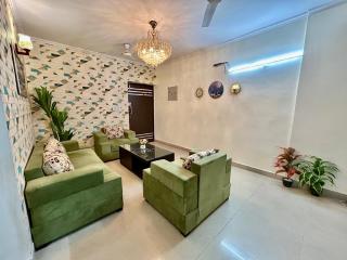 Arshiya Stays - Noida - 0
