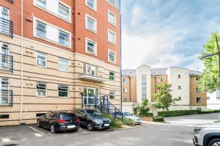 InSpires House Contractors, families, Wifi, Free Parking Town Centre - Hemel Hempstead - 9