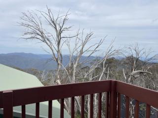 Huski Ski Club - Mount Buller - 1