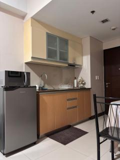 101 Newport West wing condominium - Manila - 9