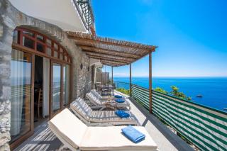 Villa overlooking the sea - 4