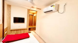 UJN - HOTEL LUXURY SHREE MAHAKAL N Palace ,Near Mahakaleshwar Jyotirlinga Temple & Railway station, Fully Air Conditioned rooms With wifi BEST HOTEL IN UJJAIN - Ujjain - 5