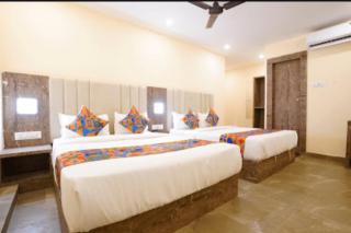 Hotel Crystal Goregaon West - Bombay - 7
