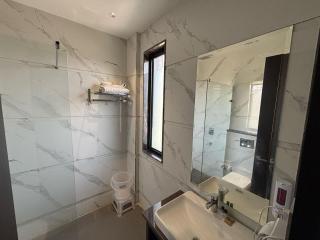 Levelup Plus Near Goal Bagh Railway Station Amritsar - Amritsar - 5
