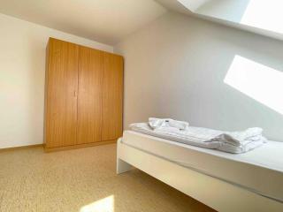 STA1067 Moderne Monteurwohnung mit Balkon - 7