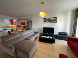 City center Luxury Apartment - Tirana - 9