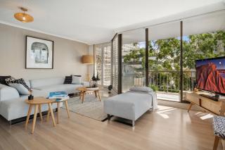 Cityscape 2BR Charm with Pool, Sauna & Spa Access - Sídney - 8