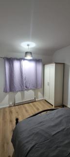 Crystal Barking Service accommodation - Barking - 9
